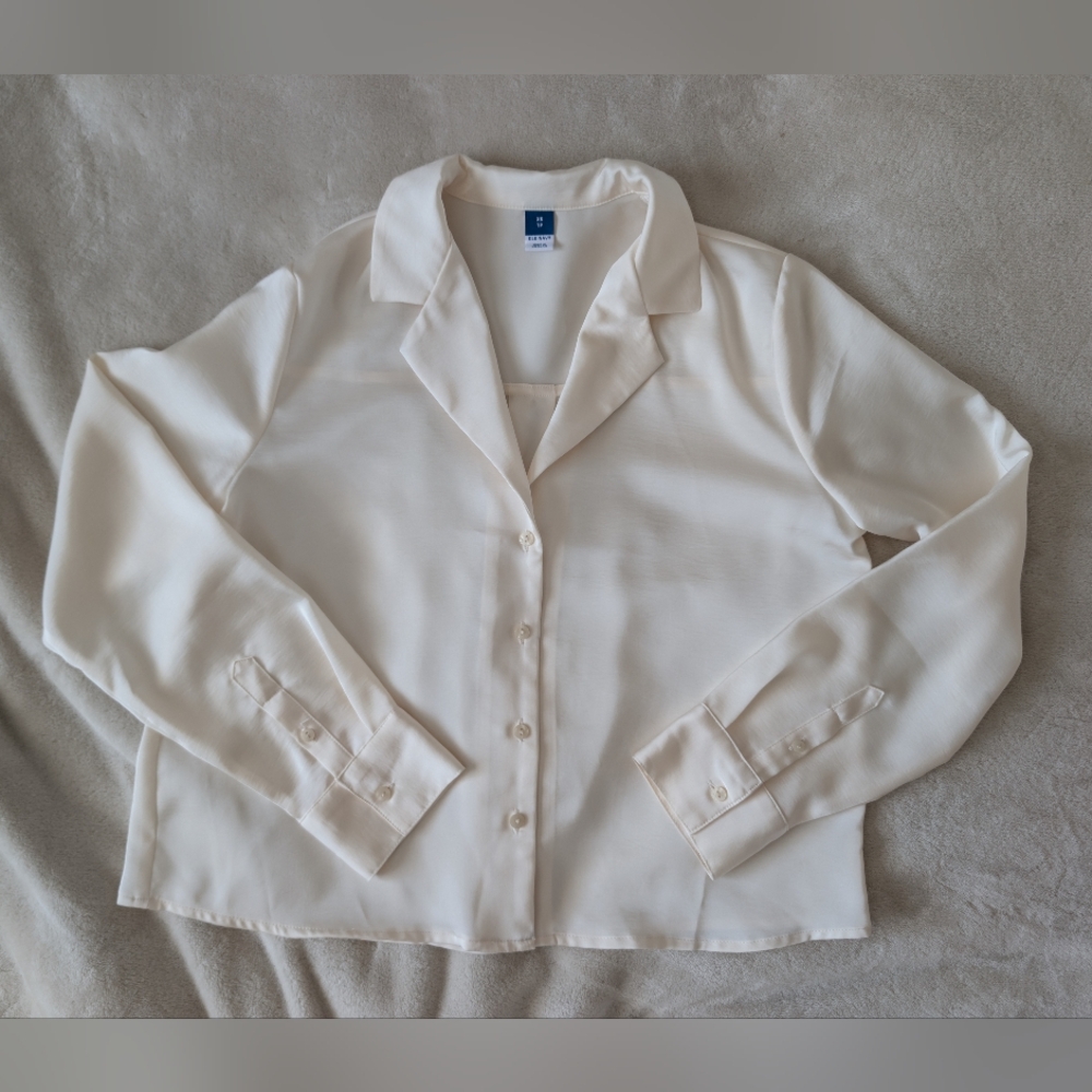 3/$30 Cream Button-Up Blouse